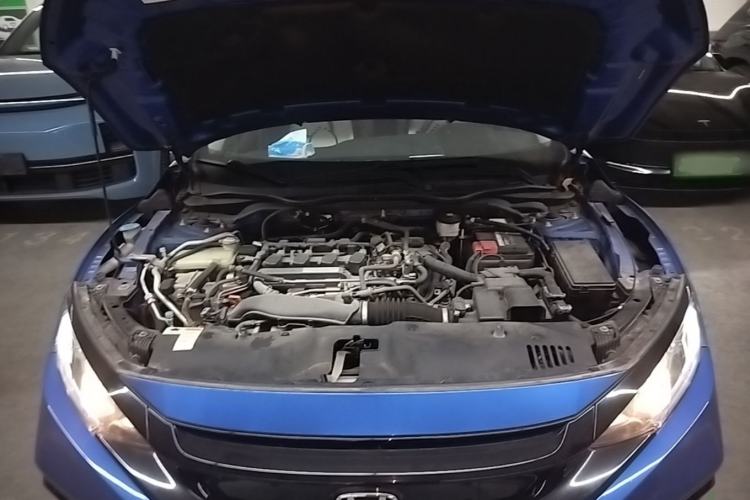 Used Honda Civic 2019 220TURBO CVT Dynamic Edition China VI Emission Standard Engine Bay