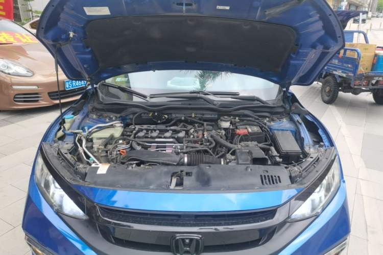 Used Honda Civic 2019 220TURBO CVT Dynamic Edition China VI Emission Standard Engine Bay