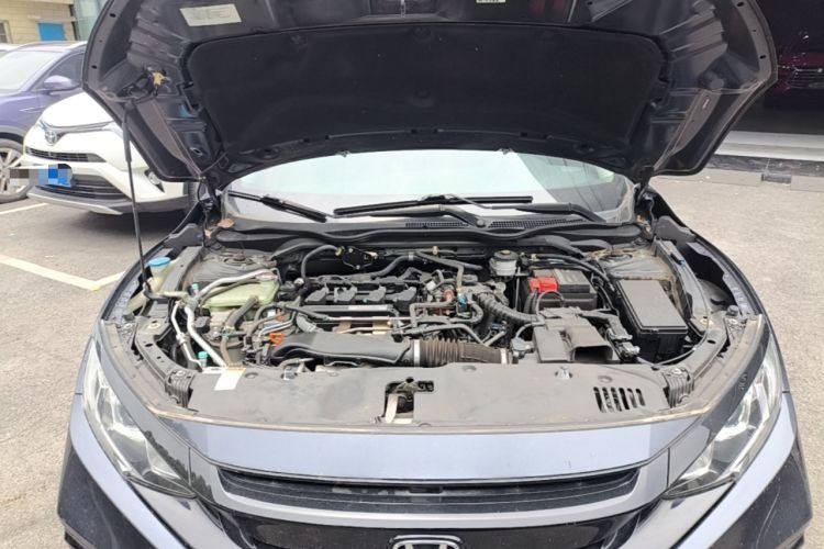 Used Honda Civic 2019 220TURBO CVT Dynamic Edition China VI Emission Standard Engine Bay