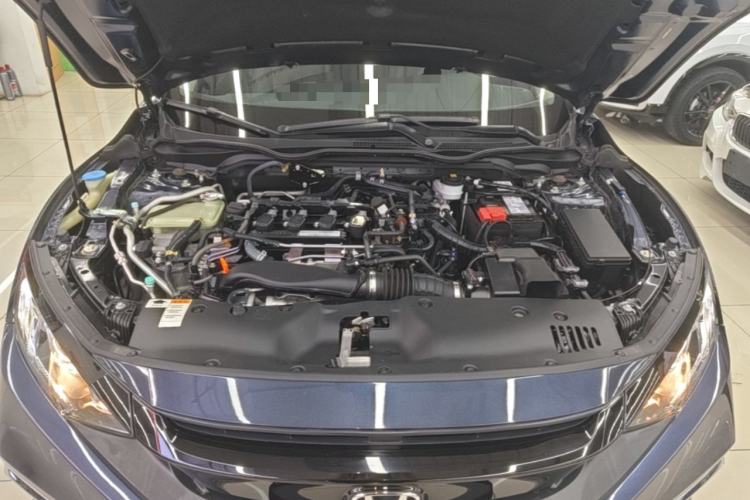 Used Honda Civic 2019 220TURBO Manual Jinkong Edition China VI Engine Bay
