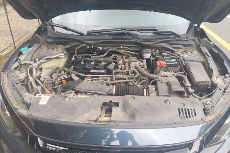Used Honda Civic 2019 220TURBO CVT Dynamic Edition China VI Engine Bay