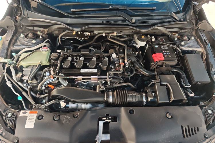 Used Honda Civic 2019 220TURBO CVT Power Edition China VI Emission Standard Engine Bay