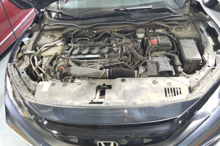 Used Honda Civic 2019 220TURBO CVT Dynamic Edition China VI Engine Bay