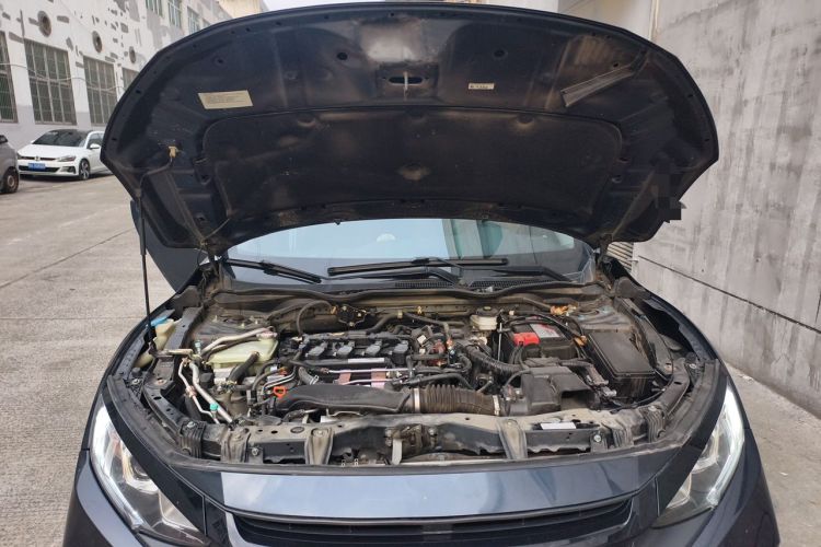 Used Honda Civic 2019 220TURBO CVT Dynamic Edition China VI Engine Bay