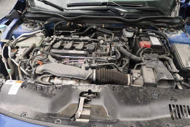 Used Honda Civic 2019 220TURBO Manual Jinkong Edition China VI Engine Bay
