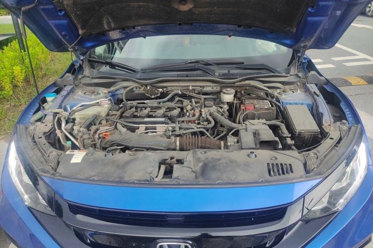 Used Honda Civic 2019 220TURBO CVT Dynamic Edition China VI Emission Standard Engine Bay