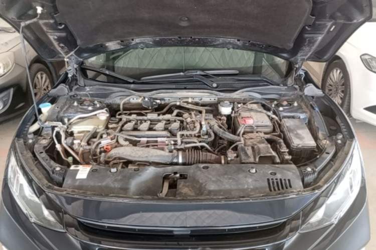Used Honda Civic 2019 220TURBO CVT Dynamic Edition China VI Engine Bay