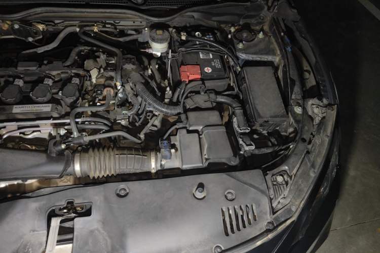 Used Honda Civic 2019 220TURBO CVT Dynamic Edition China VI Emission Standard Engine Bay Left