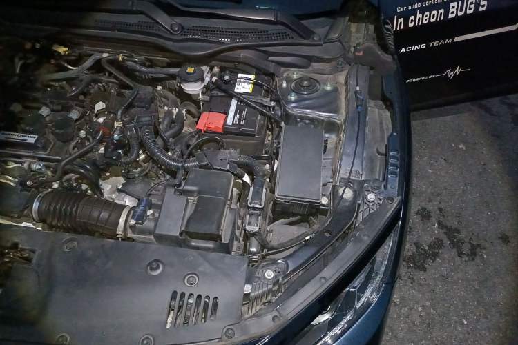 Used Honda Civic 2019 220TURBO Manual Jinkong Edition China V Emission Standard Engine Bay Left