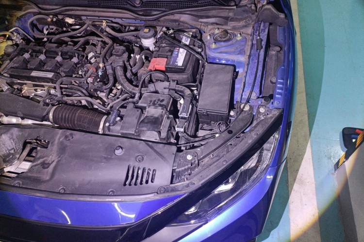 Used Honda Civic 2019 220TURBO CVT Dynamic Edition China VI Engine Bay Left