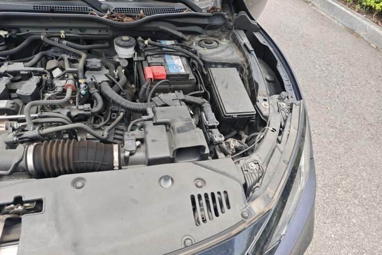 Used Honda Civic 2019 220TURBO CVT Dynamic Edition China VI Emission Standard Engine Bay Left