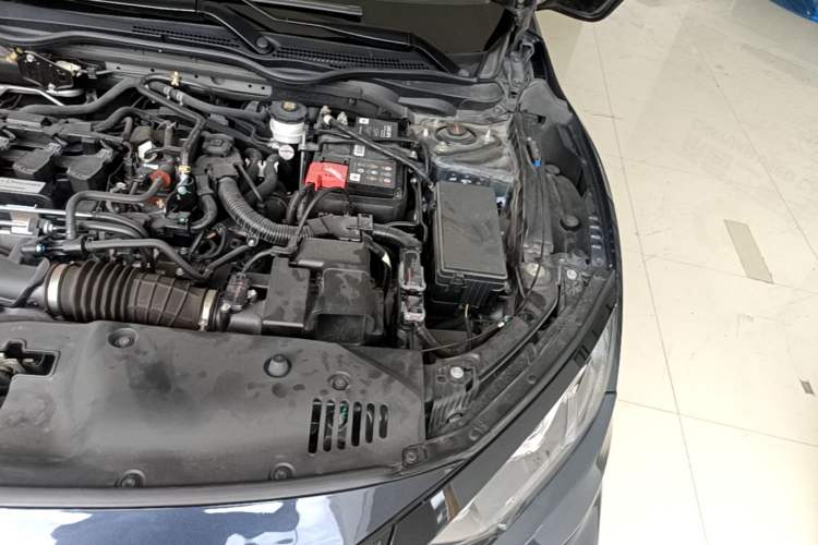 Used Honda Civic 2019 220TURBO CVT Ignition Edition China VI Emission Standard Engine Bay Left