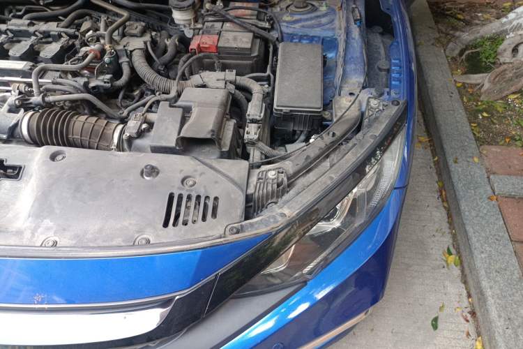 Used Honda Civic 2019 220TURBO CVT Dynamic Edition China VI Engine Bay Left
