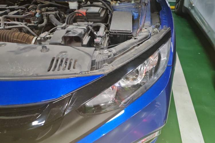 Used Honda Civic 2019 220TURBO CVT Dynamic Edition China VI Engine Bay Left