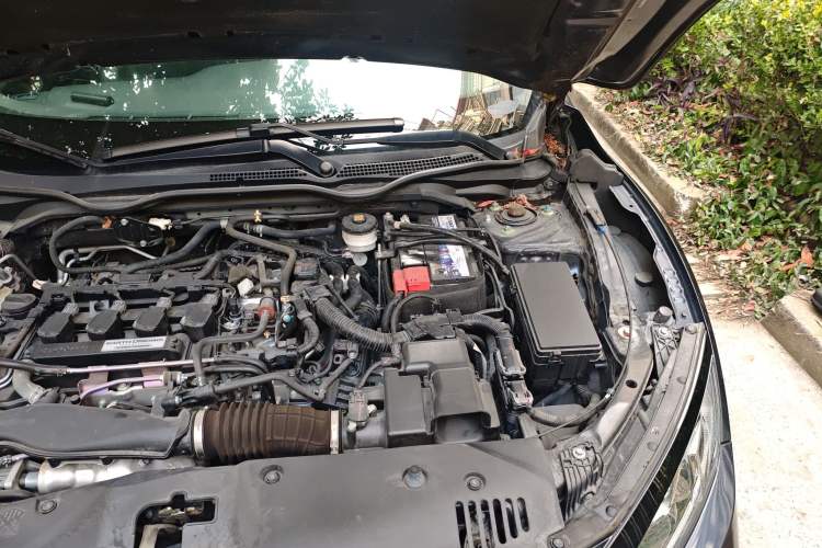 Used Honda Civic 2019 220TURBO CVT Dynamic Edition China VI Engine Bay Left