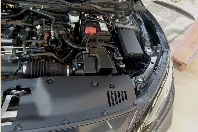 Used Honda Civic 2019 220TURBO CVT Dynamic Edition China VI Emission Standard Engine Bay Left
