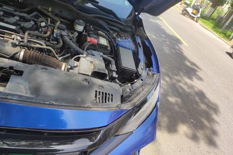 Used Honda Civic 2019 220TURBO CVT Power Edition China VI Emission Standard Engine Bay Left
