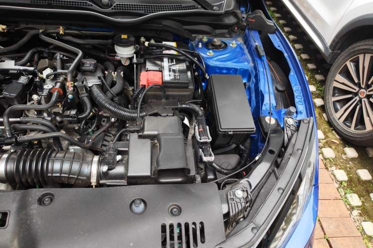 Used Honda Civic 2019 220TURBO CVT Dynamic Edition China VI Engine Bay Left