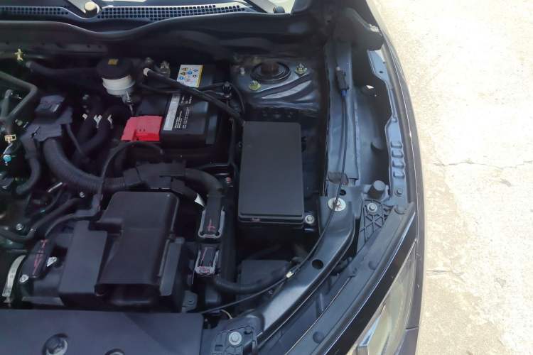 Used Honda Civic 2019 220TURBO CVT Dynamic Edition China VI Emission Standard Engine Bay Left