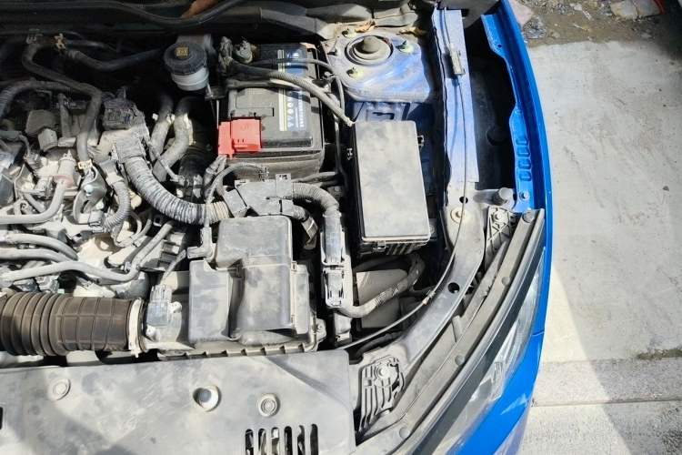 Used Honda Civic 2019 220TURBO CVT Dynamic Edition China VI Engine Bay Left