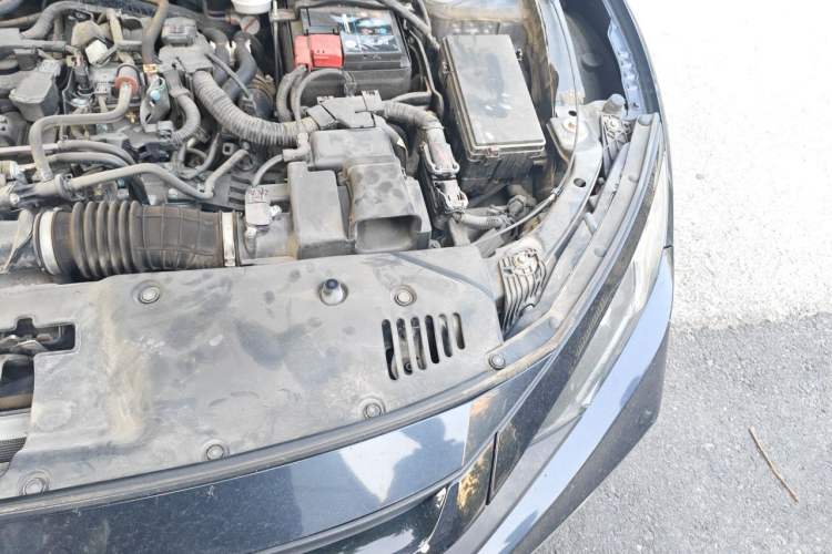 Used Honda Civic 2019 220TURBO CVT Dynamic Edition China VI Engine Bay Left