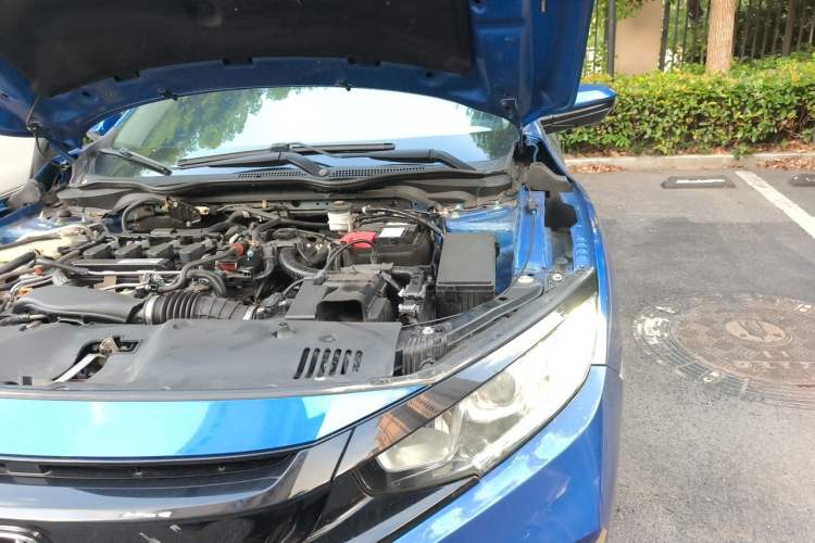 Used Honda Civic 2019 220TURBO CVT Dynamic Edition China V Emission Standard Engine Bay Left
