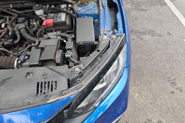 Used Honda Civic 2019 220TURBO CVT Dynamic Edition China VI Engine Bay Left