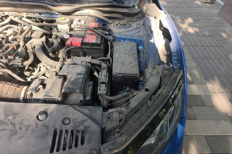Used Honda Civic 2019 220TURBO CVT Dynamic Edition China VI Engine Bay Left
