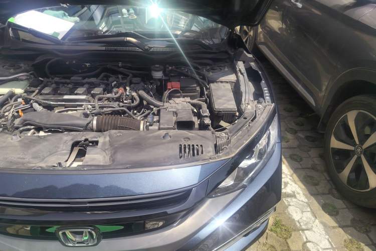 Used Honda Civic 2019 220TURBO CVT Dynamic Edition China VI Engine Bay Left