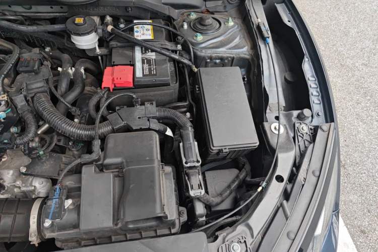Used Honda Civic 2019 220TURBO Manual Jinkong Edition China V Emission Standard Engine Bay Left