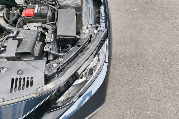 Used Honda Civic 2019 220TURBO CVT Dynamic Edition China VI Engine Bay Left