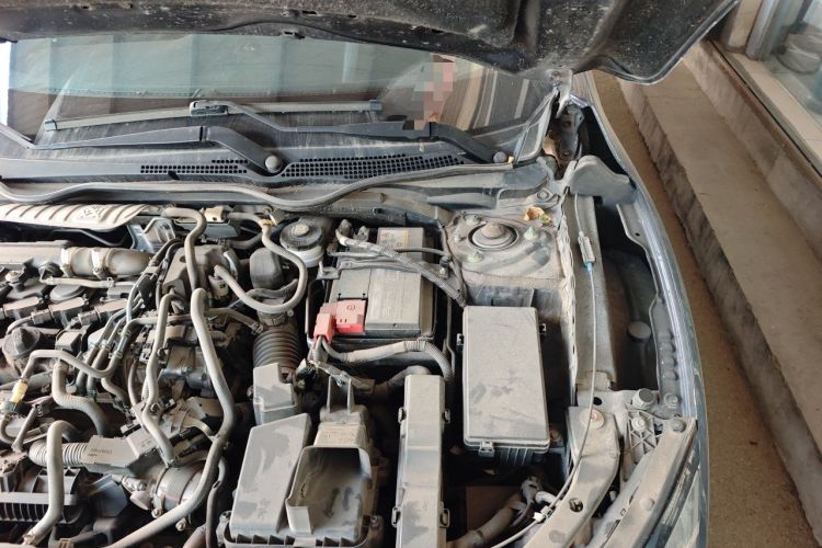 Used Honda Civic 2019 180TURBO CVT Shangdong Edition China VI Engine Bay Left