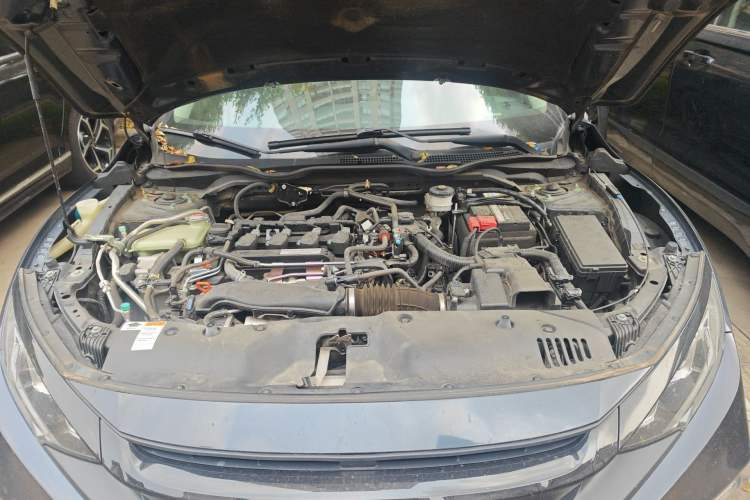 Used Honda Civic 2019 220TURBO CVT Dynamic Edition China VI Engine Bay