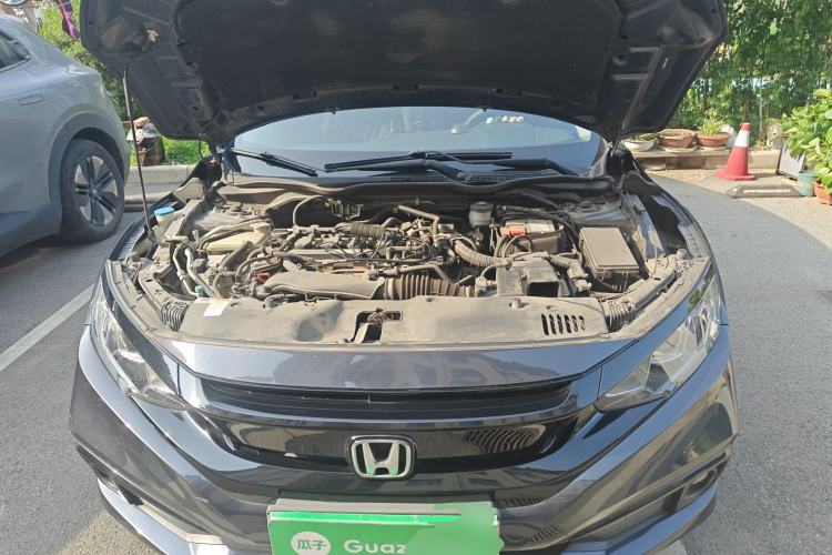 Used Honda Civic 2019 220TURBO CVT Dynamic Edition China VI Emission Standard Engine Bay