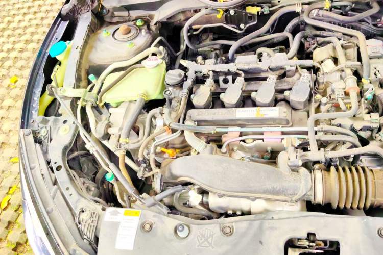 Used Honda Civic 2019 220TURBO CVT Dynamic Edition China VI Emission Standard Engine Bay Right