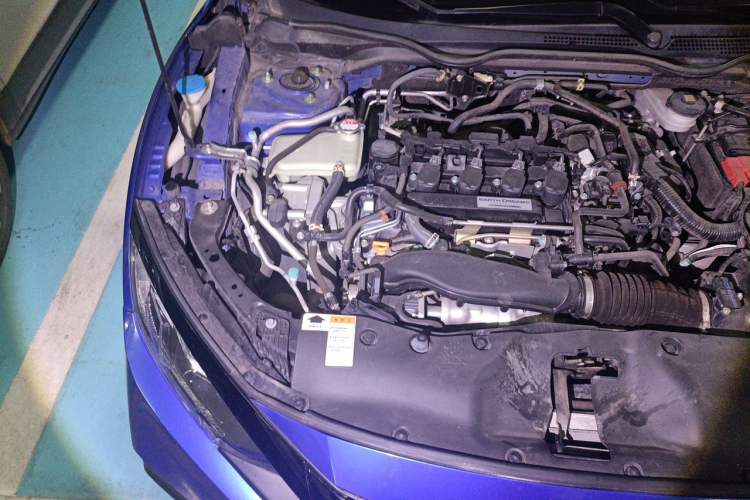 Used Honda Civic 2019 220TURBO CVT Dynamic Edition China VI Engine Bay Right