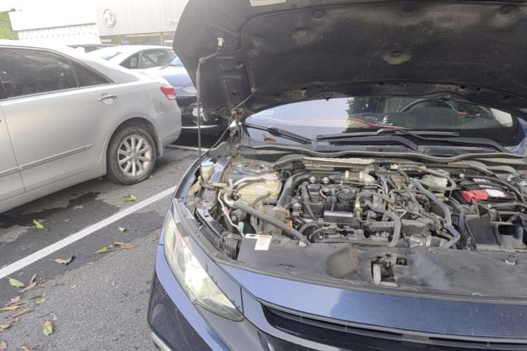 Used Honda Civic 2019 180TURBO CVT Shangdong Edition China VI Engine Bay Right