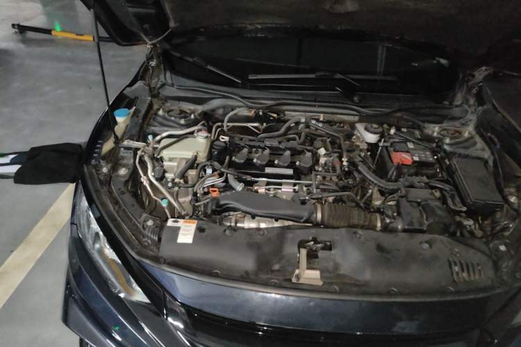 Used Honda Civic 2019 220TURBO CVT Ignition Edition China VI Emission Standard Engine Bay Right