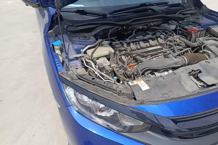 Used Honda Civic 2019 220TURBO CVT Dynamic Edition China VI Engine Bay Right