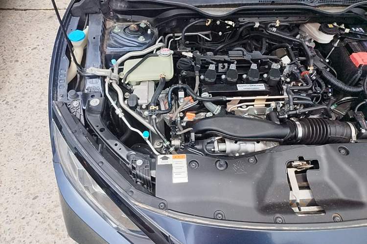 Used Honda Civic 2019 220TURBO CVT Dynamic Edition China VI Engine Bay Right