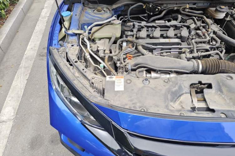 Used Honda Civic 2019 220TURBO CVT Dynamic Edition China VI Emission Standard Engine Bay Right