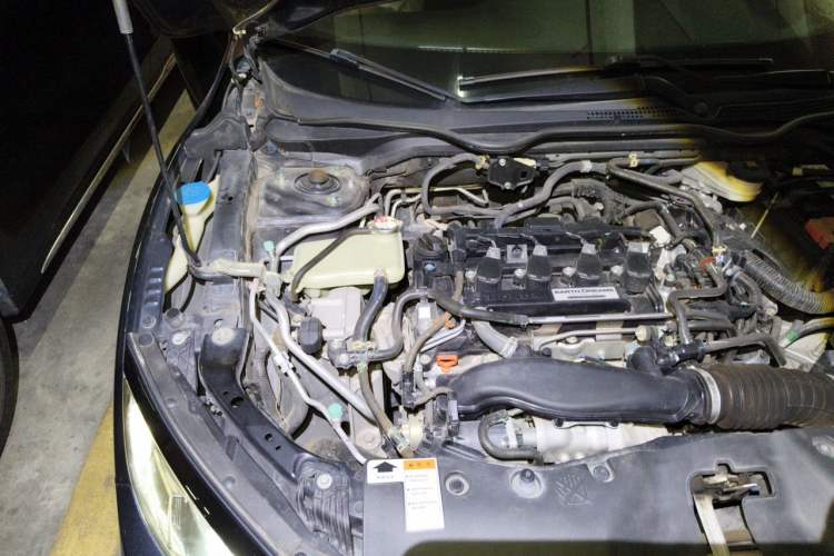 Used Honda Civic 2019 220TURBO CVT Dynamic Edition China VI Engine Bay Right