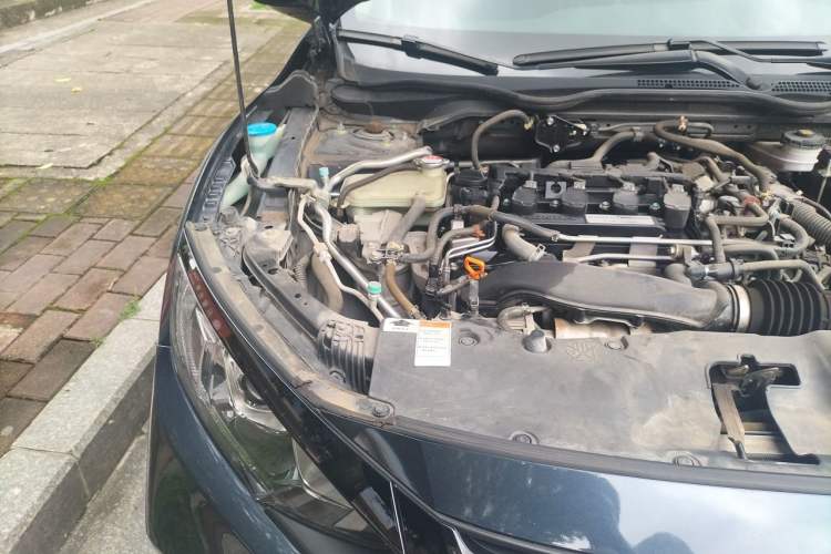 Used Honda Civic 2019 220TURBO CVT Dynamic Edition China VI Engine Bay Right