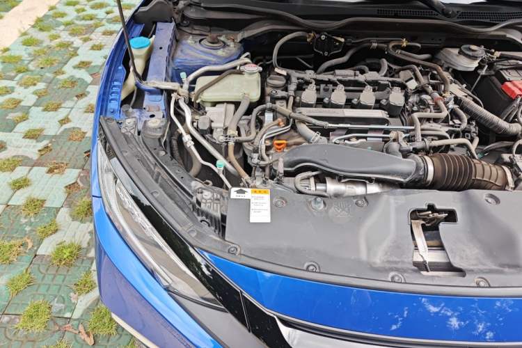 Used Honda Civic 2019 220TURBO CVT Power Edition China V Engine Bay Right