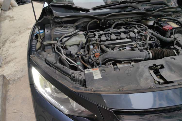 Used Honda Civic 2019 220TURBO CVT Dynamic Edition China V Emission Standard Engine Bay Right