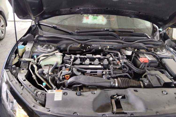 Used Honda Civic 2019 220TURBO CVT Dynamic Edition China VI Engine Bay Right