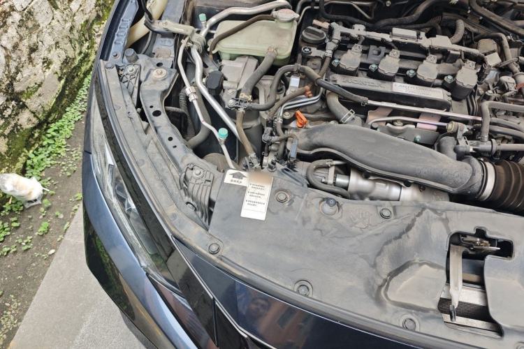 Used Honda Civic 2019 220TURBO CVT Dynamic Edition China VI Emission Standard Engine Bay Right
