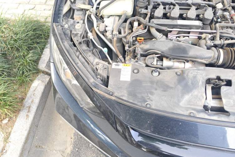 Used Honda Civic 2019 220TURBO CVT Dynamic Edition China VI Engine Bay Right