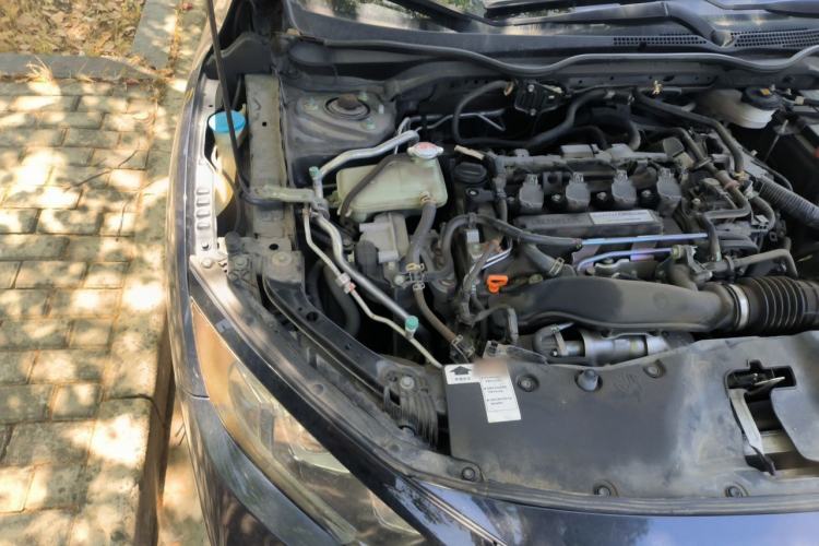 Used Honda Civic 2019 220TURBO CVT Dynamic Edition China VI Emission Standard Engine Bay Right