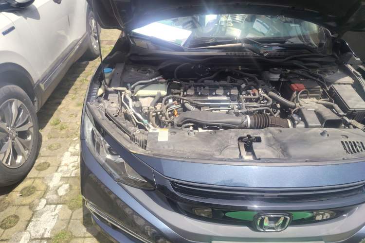 Used Honda Civic 2019 220TURBO CVT Dynamic Edition China VI Engine Bay Right